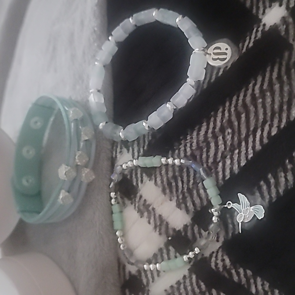 Silver Bracelet with Charms and Beads - Picture 3 of 9